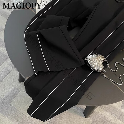 Magiopy International Luxury Brand haut de gamme de gamme Cool Style Sports haut de gamme Sports décontractés Femme 2025 Spring European Station Black Black Black Two-Piece Set S (100jin [Jin est égal à 0,5 kg]))