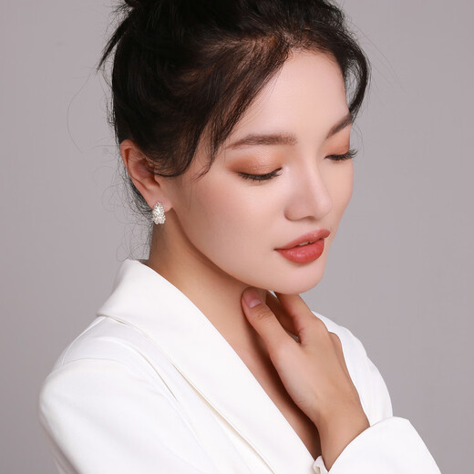 Qlady niche unique imitation pearl earrings for women light luxury high-end earrings for women 2025 new temperament earrings birthday gift