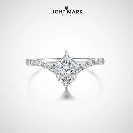 Small white light (light mark) LightMark small white light 18K gold diamond ring V-shaped arm princess diamond F-G color_SI clarity ZJRW001414 main diamond 50 points