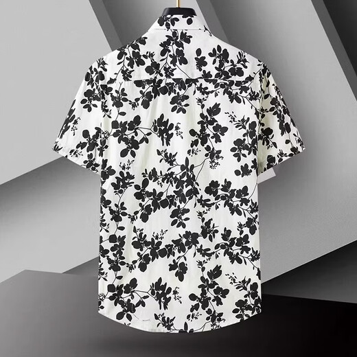 Kazuki Kuraishi Brand tendance à la mode nouvelle chemise à manches courtes à manches courtes en noir et blanc à moitié à manches à manches en vrac de chemise hommes décontractée Black XL (130-150jin [Jin est égal à 0,5 kg]))