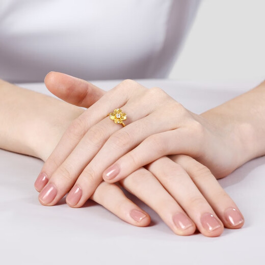 Chow Sang Sang Gold Ring Pure Gold Inlaid Diamond Lucky Flower Gold Ring Gift 95101R Pricing 15 Circles
