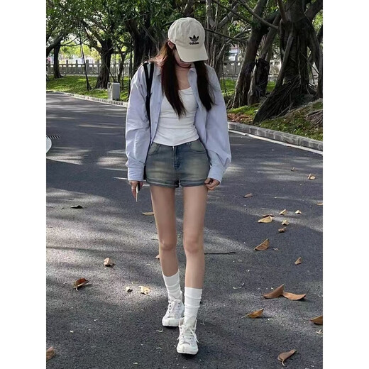 American Hot Girl Denim Shorts für Frauen im Sommer 2025 neuer Retro Old High Taille Slimming Elastic A-Line Hot Hosen Trendy Hell Blue L.