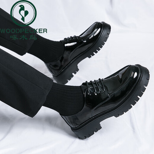 Specht Lederschuhe für Männer Sommer Neue britische Business Formale Verschleißrunde Schwarzes Lackleder Hochzeitsbräutigam Beste Schuhe 15276 Schwarz -Weiß 38 Standard Lederschuhgröße