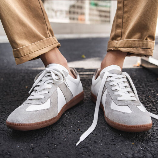 
New winter large-size men's shoes 46 German training shoes men's 47 sports and casual shoes plus fat 48 retro men's shoes 9715 white gray [main recommendation] 36