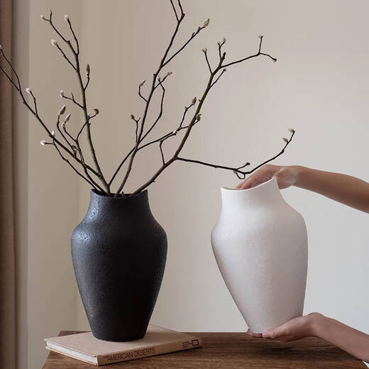 Fantasy French style ceramic vase Japanese retro living room flower arrangement hydroponic white flower utensil decorative ornaments 3897 Wasabi black