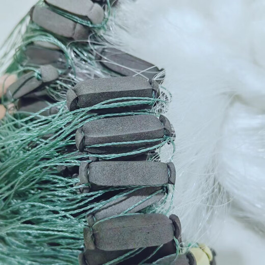 Soft silk three-layer floating net fish net sticky net 1.5 meters 2 meters 3 meters high new three-layer fishing net crucian carp sticky net hanging net 3 meters high 6 fingers white silk three-layer floating net 30 meters long