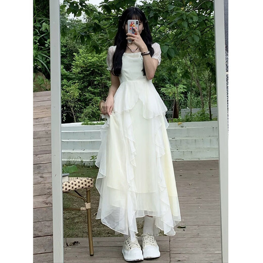 Let the fog white dress long skirt for women summer 2025 new small slimming seaside beach dress high-end light apricot first love dress XL recommended 120-135Jin Jin equals 0.5 kg