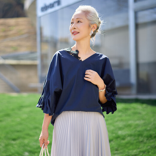 Muzi middle-aged women's summer short-sleeved T-shirts, autumn clothes for middle-aged and elderly mothers, over 50-year-old cotton casual tops