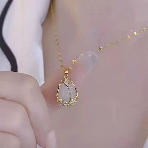 Tulip Necklace 2025 New Trendy Internet Celebrity Hot Style High-Looking Clavicle Chain for Women Tulip Pendant + Lip Necklace