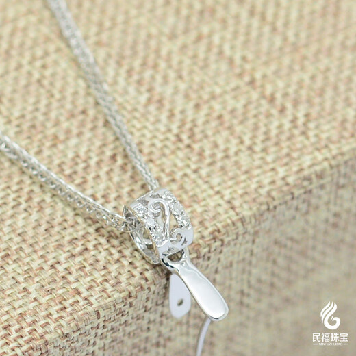 Micro-gift 18k gold buckle hollow filigree stone jade pendant button rose gold jade pendant clip buckle melon seed buckle 18k gold