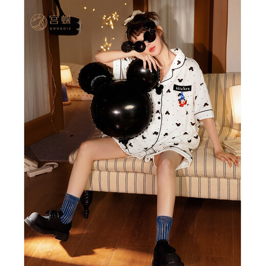 Gongdie Disney Mickey Pajamas pour femmes à manches courtes à manches à manches courtes Coton Cotton Home Clothing Outdoor Set Magke Mickey Set à manches courtes XL (suggéré 120-140jin [Jin est égal à 0,5 kg]))