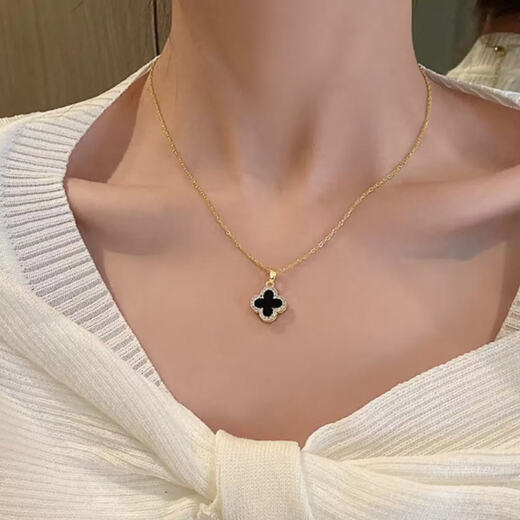 Four-leaf flower summer versatile women's autumn and winter fashion small fragrance style necklace light luxury niche ins trend internet celebrity clavicle chain black four-leaf clover necklace gold