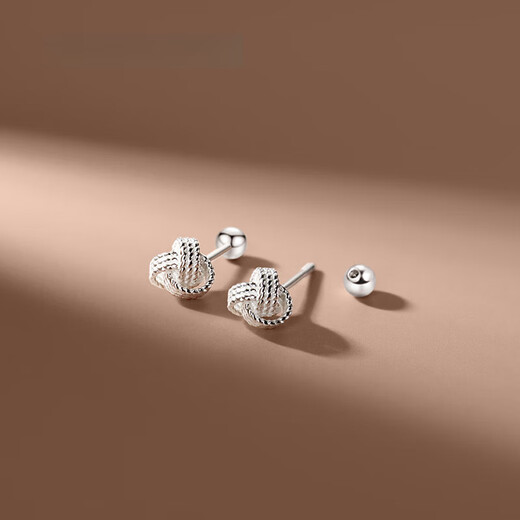 Century-old Fengxiang 999 sterling silver earrings for women Ruyi knot design, simple and compact, versatile for commuting and sleeping without picking up new sterling silver Ruyi knot screw earrings, large pair