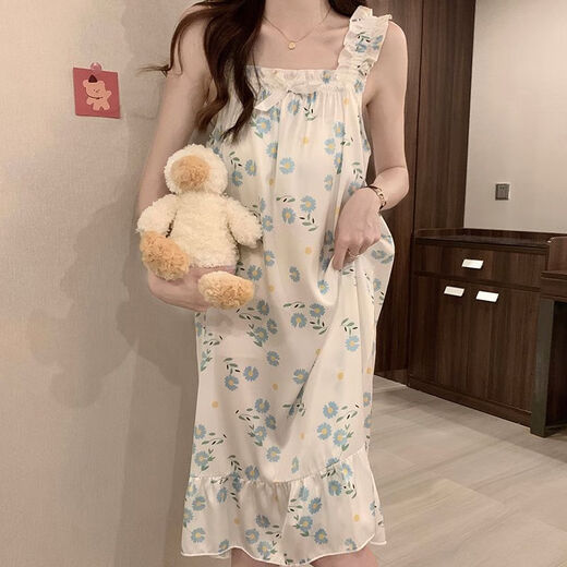 Ice Silk Pyjamas für Frauen mit Brustpolstern und antikonvexen Punkten in Sommertagen süße Hosenträger Nachthemd sexy Internet Promi Pastoral Style Home Kleidung