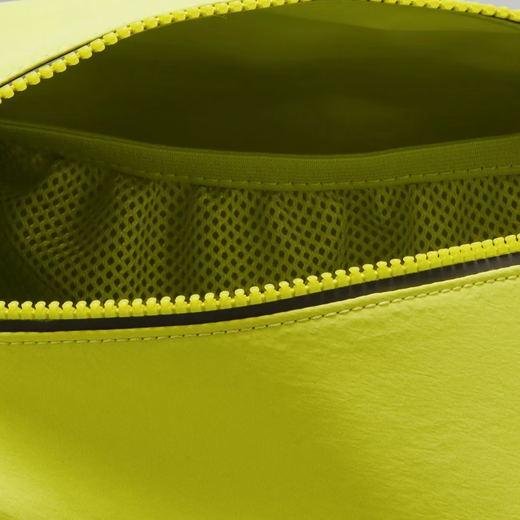LululemonFastTrack10l Fashion Sports Zipper Ouverture et fermer le sac à dos en nylon Men and Women Couple Couple serpentin jaune serpentin jaune