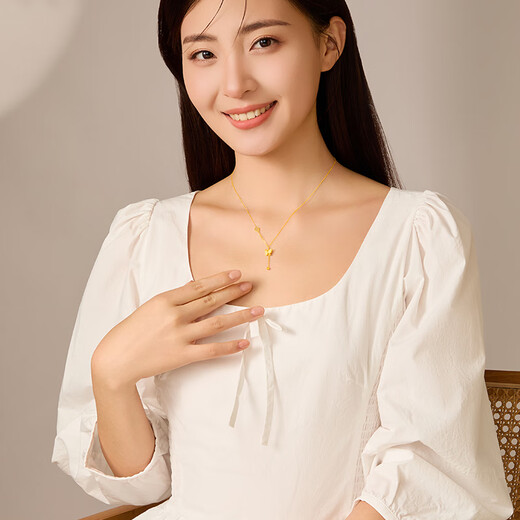Laofu gold 18K gold gold necklace female butterfly Fu tassel color gold set chain girlfriend birthday Valentine's Day gift about 1.2g