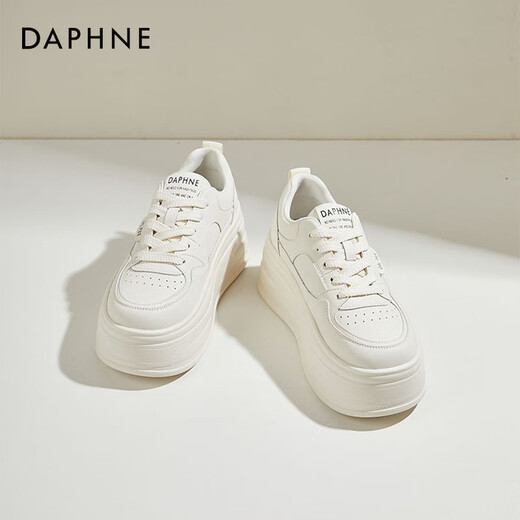 达芙妮（DAPHNE）小白鞋女新款女鞋厚底增高松糕休闲板鞋春款学生鞋子 米色 单层 跟高7cm（春秋款） 37 (235mm) 标准码
