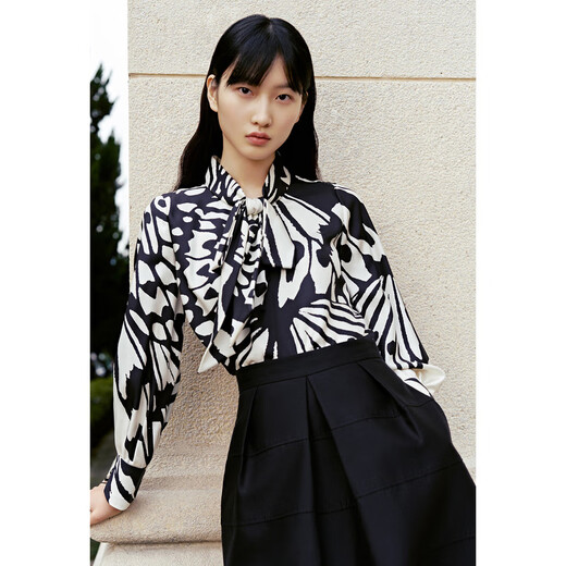 OBBLIGATO Autumn and Winter Luna Moth Print Mulberry Silk Bow Tie Collar Shirt Single Skirt Black XL
