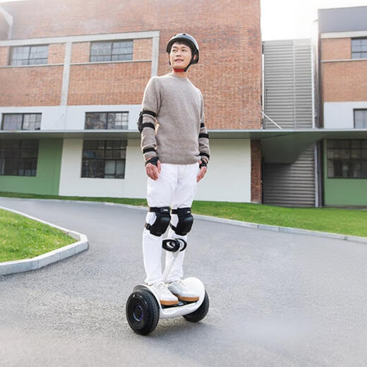 九号（Ninebot）平衡车儿童电动平衡车成人智能双轮9号电动车体感车电动腿控车LC2