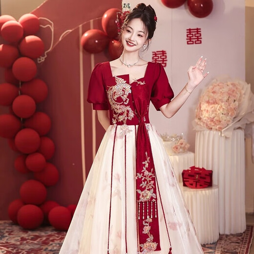 Libaixin chinois Toast Suit Bride Nouveau style 2025 Robe de mariée de fiançailles estivale pour femmes Jupe de retour de gaz de gaz haut de gamme Bourgogne xl suggère 115-120jin [Jin est égal à 0,5 kg]