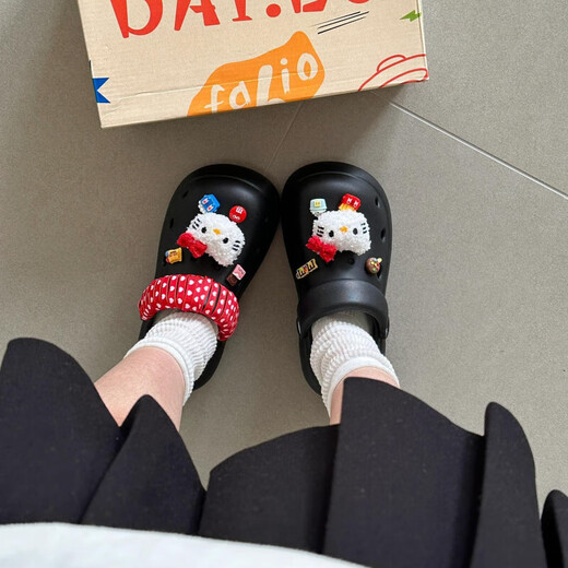 Hellokitty Croc Shoes Women's 2025 New Outerwear Sandals and Slippers Baotou EVA Shoes Anti-Slip Beach Black - Includes KT Shoe Flowers Upgraded * Non-Slip Soles 40-41