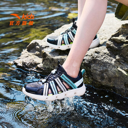 ANTA children's sandals, boys' shoes, 2025 summer new outdoor water and land tracing shoes, toe-toe anti-collision beach shoes, black/ice crystal green-2 33, shoe inner length 20.5cm