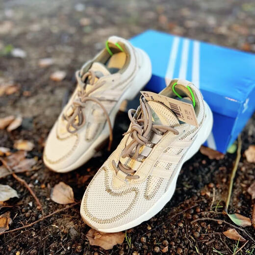 阿迪达斯（adidas）休闲鞋男鞋女鞋 春夏季新款三叶草网面透气减震运动鞋低帮跑步鞋 JQ3927/偏小 38 (235mm)