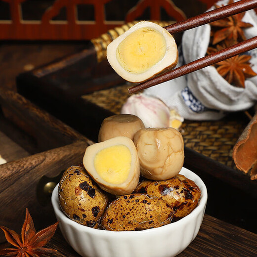 Pengman Food 160 pieces of great value braised quail eggs in shells, hillbilly style braised eggs in vacuum packaging solution. Hot sale braised quail eggs 60 pieces (15 bags) Pengman Food 160 pieces of great value braised quail eggs in shells, hillbilly style braised eggs in vacuum packaging solution. Hot sale braised quail eggs 60 pieces (15 bags)