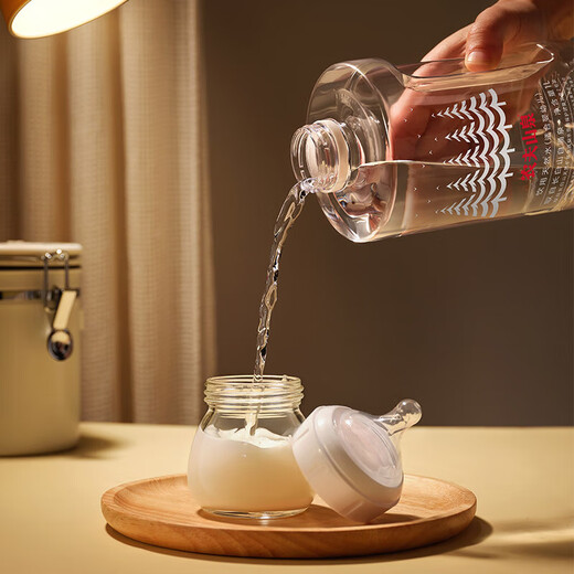 Nongfu Spring Drinking Water Natural Drinking Water (Suitable for Infants and Young Children) Low Sodium 1L*8 Bottles Full Box