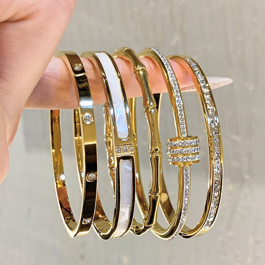 Titanium steel colorless light luxury high-end Roman numeral bracelet white shell bracelet women's birthday gift single row diamond gold bracelet
