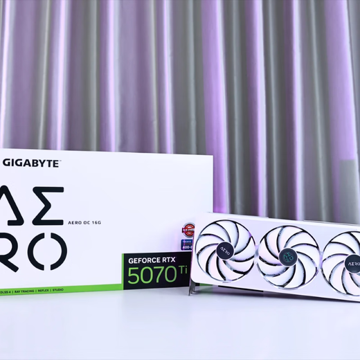 GIGABYTE RTX 5070 Ti 16G carte graphique 4K/2K ordinateur de bureau jeu deepseek intelligence artificielle peinture rendu concepteur apprentissage profond sous-phare RTX5070Ti Snow Eagle OC 16G