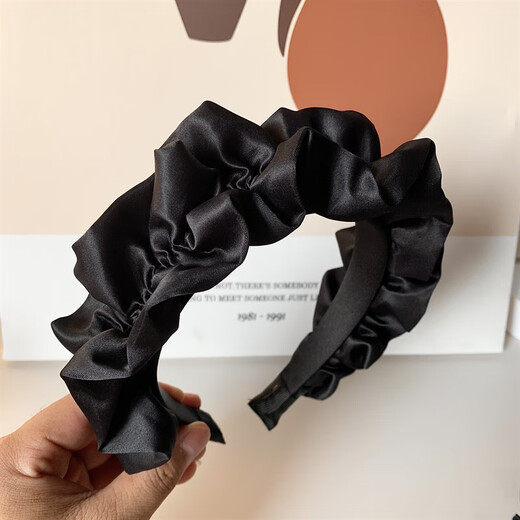 High skull black pleated headband women's hairpin face wash hairband wide edge versatile internet celebrity 2025 new headband black pleated headband