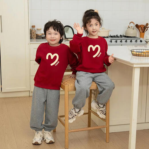 G.duck family of three parent-child outfits 2025 red sweatshirt family portrait new spring style mother-child mother-daughter New Year's greetings outfit velvet love sweatshirt (907SX) 130 children (48-57Jin Jin is equal to 0.5 kg)