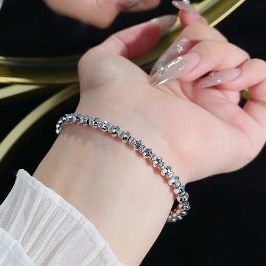 Lao Fengxiang pt950 platinum abacus bead scimitar bead bracelet for girlfriend and wife Chinese Valentine's Day birthday gift 2025 about 13.03g