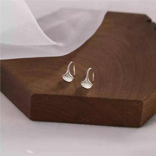 Bai Qixin 999 Pure Silver Earrings for Women Young Buds and Leaves Ear Hook Earrings for Ear Hole Support and No Picking for Sleeping Niche Design Earrings 999 Ginkgo Leaf Earrings