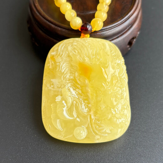 Yuzhi 1 item 1 certificate 1 shot natural raw mineral non-optimized beeswax dragon brand pendant amber pendant for men with zodiac sign collection unique dragon brand pendant 20.92 grams
