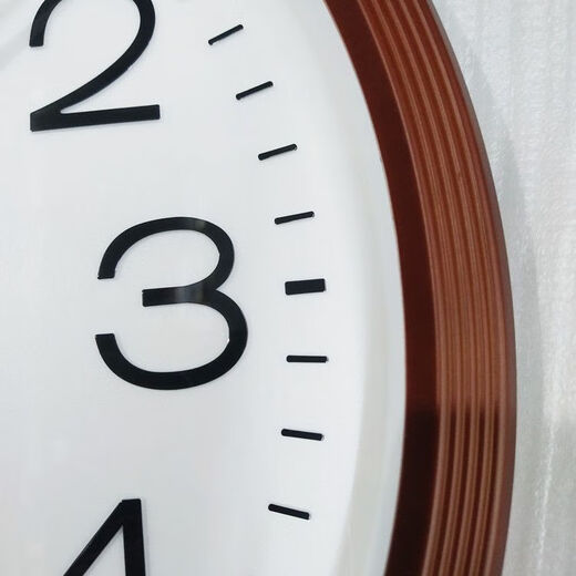 
Weirong Jinzhongbao brand wall clock modern living room simple clock fashionable creative clock round golden wall clock 3883 matte black diameter 34 cm 1 inch