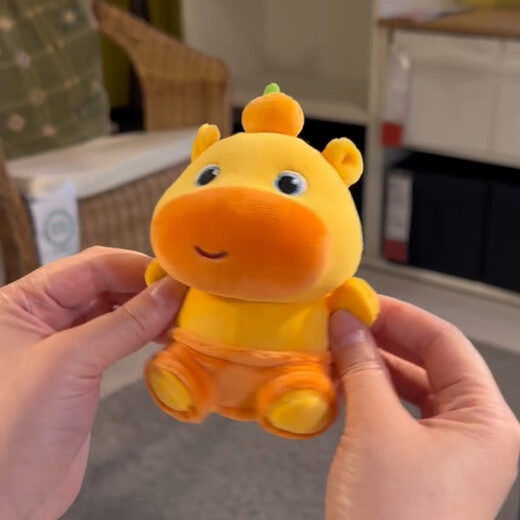 NOLIN Capybara Lulu Puppe Anhänger Expression Pack Plüschtier Puppe Anhänger Schlüsselanhänger Geburtstagsgeschenk Lächelndes Capybara + Weihnachtsbaumkleidung