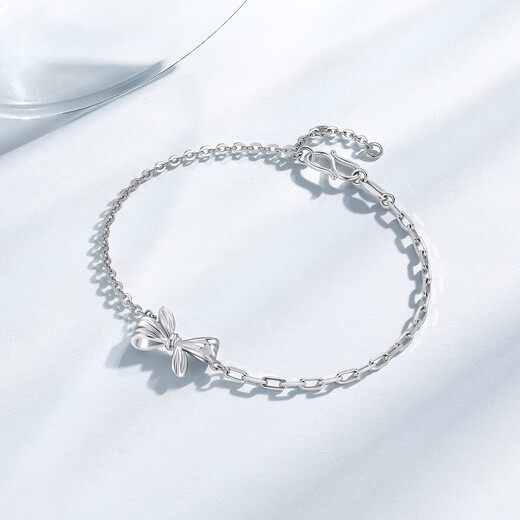 Chao Acer Bow Platinum Bracelet PT950 Platinum Hand Jewelry Stacked High-Level Birthday Gift for Women Price Chain length is about 16cm+, including labor costs 380 yuan 3.75 grams
