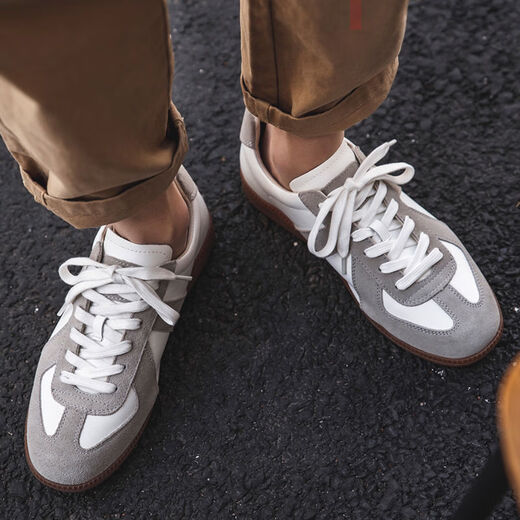 
New winter large-size men's shoes 46 German training shoes men's 47 sports and casual shoes plus fat 48 retro men's shoes 9715 white gray [main recommendation] 36