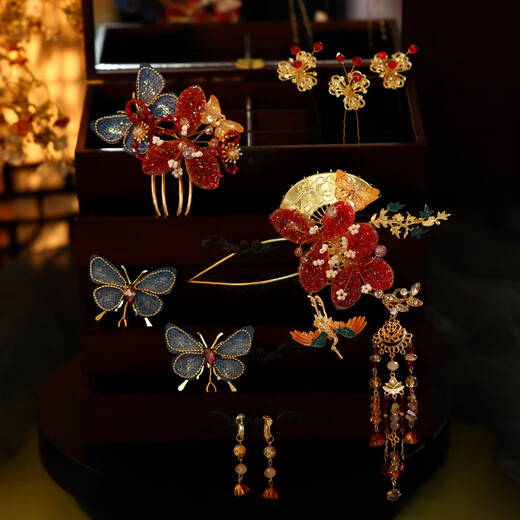 YWZR new age-reducing bridal headdress Xiuhe suit red and blue Chinese classical style flower tassel butterfly hairpin hair accessories headdress set (D0219)