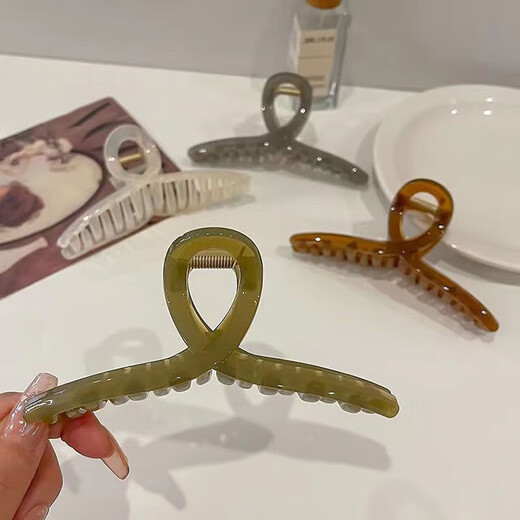 Extra Large Jelly Color Clip for Women Acrylic Shark Clip Summer Temperament Simple Back of Head Hair Clip for Women Extra Large Jelly Clip 1 Random TS150