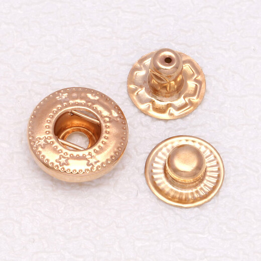 Seamless Metal Quad-Knopf-Windbreaker-Kleiderdekoration Zubehör Mutter-in-Schwiegermutter Decktaste Automatische Taste Neue Runde Snaptast