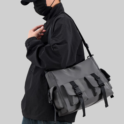 Casual versatile multi-pocket simple solid color large capacity men's crossbody bag black