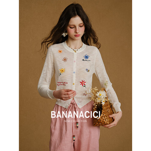Banana CICI 2025 Été Nouvelle fleur de couleur contrastée Fleur de bambou brodée BAMBOO COUCH ROND CARDIGAN TRICHÉE C252MY722 BEIGE M
