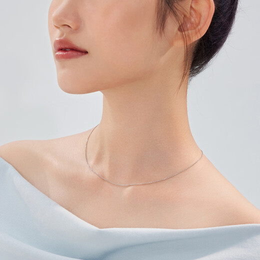 Lukfook Jewelry Platinum 950 versatile O-shaped plain chain platinum necklace clavicle chain price 40cm - about 2.34 grams