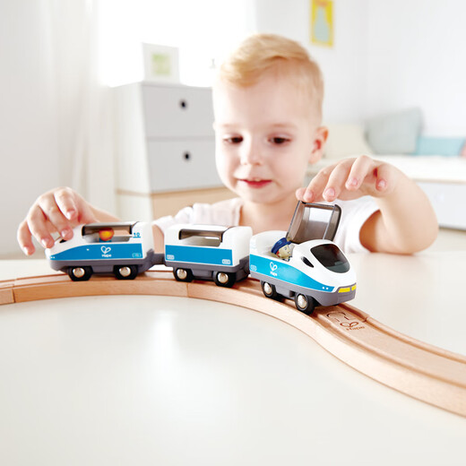 Hape electric locomotive toys children's track train 1-3-6 years old boy and girl holiday gifts Train track classic 8-word set [E3729]
