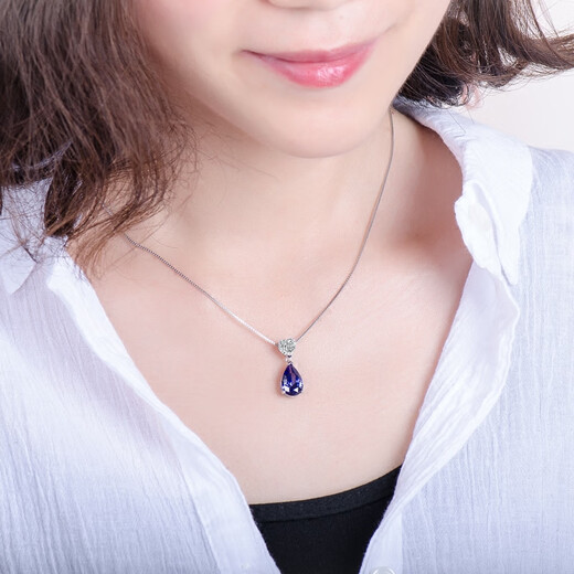 Chili sapphire necklace 925 silver heart-shaped water drop gemstone necklace clavicle chain women's tanzanite sapphire pendant 925 sterling silver platinum-plated pendant free 925 silver
