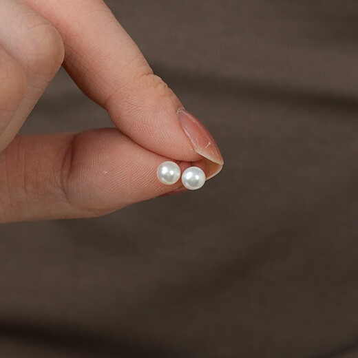 Dara pearl earrings high-quality freshwater pearl earrings 925 high-end earrings for my wife as a Chinese Valentine's Day gift for my girlfriend