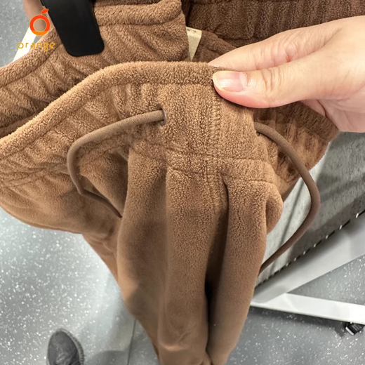 耐克（NIKE）裤子女裤2025春季新款运动裤摇粒绒保暖休闲裤防风收口宽松卫裤 HQ4877-259惊喜可可色 摇粒绒 XL